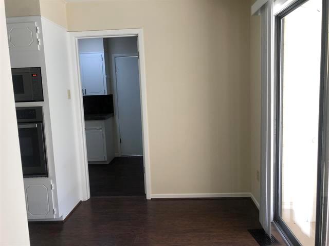 268 Quail St Property Photo 2