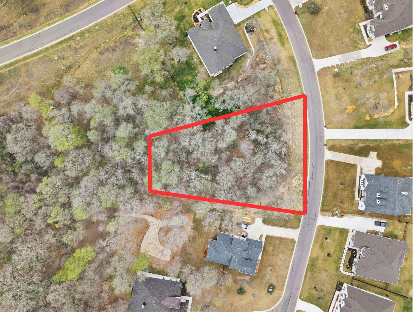 112 Albatross Cv Property Photo 1