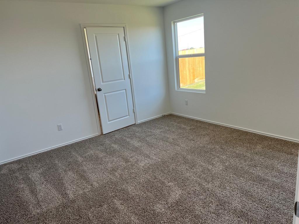 212 Canley Loop Property Photo 8