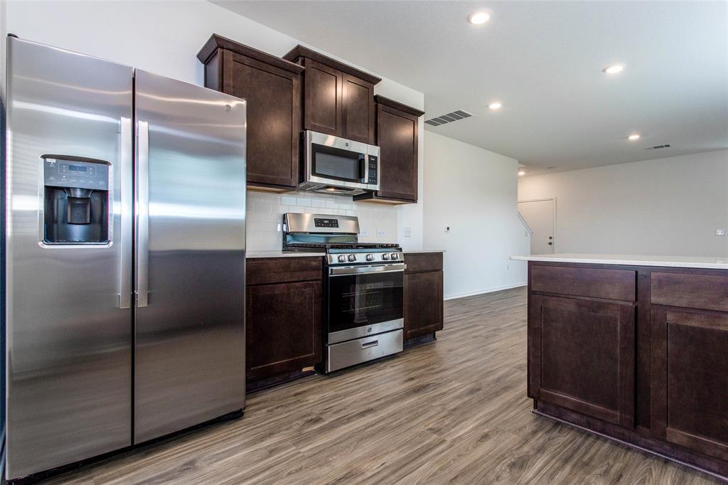 7305 Spotted Leaf Way Property Photo 7