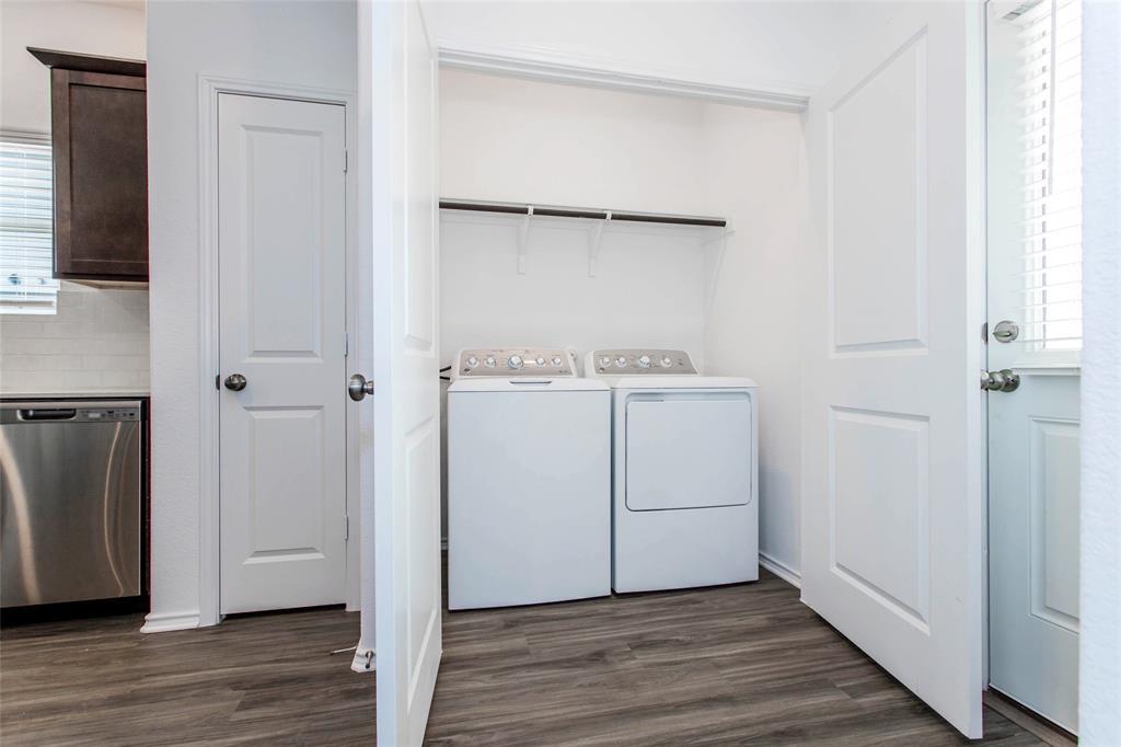 7305 Spotted Leaf Way Property Photo 10