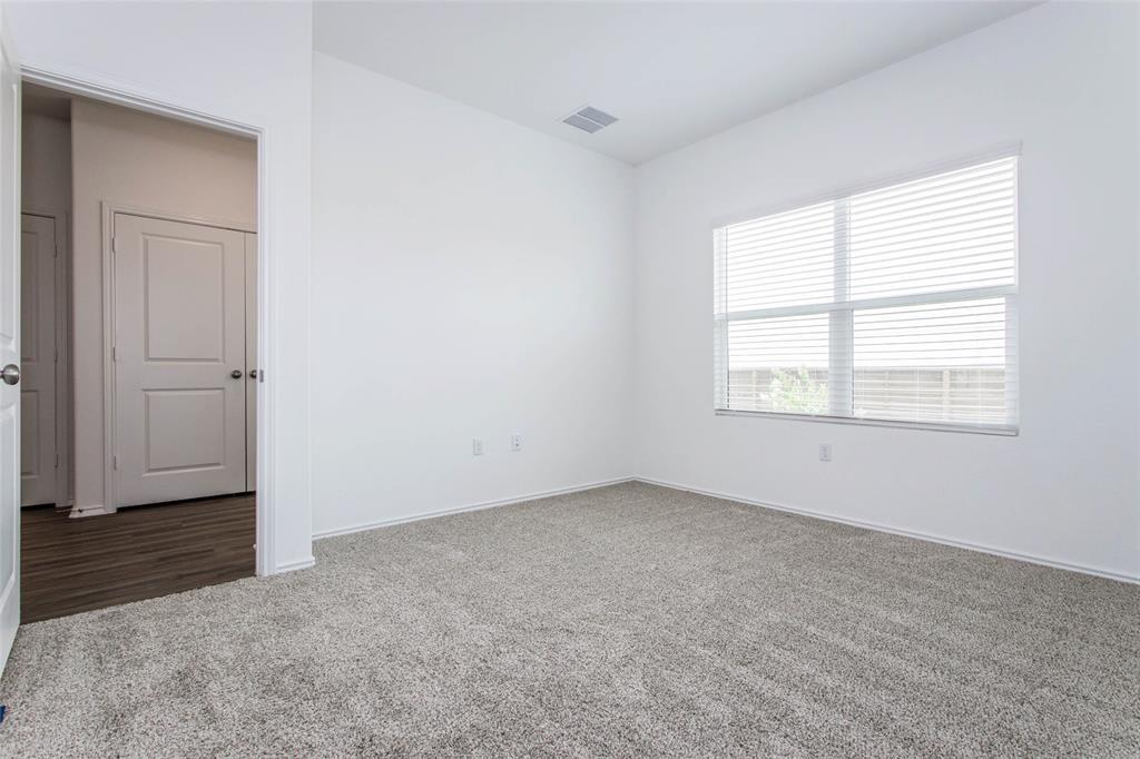 7305 Spotted Leaf Way Property Photo 11