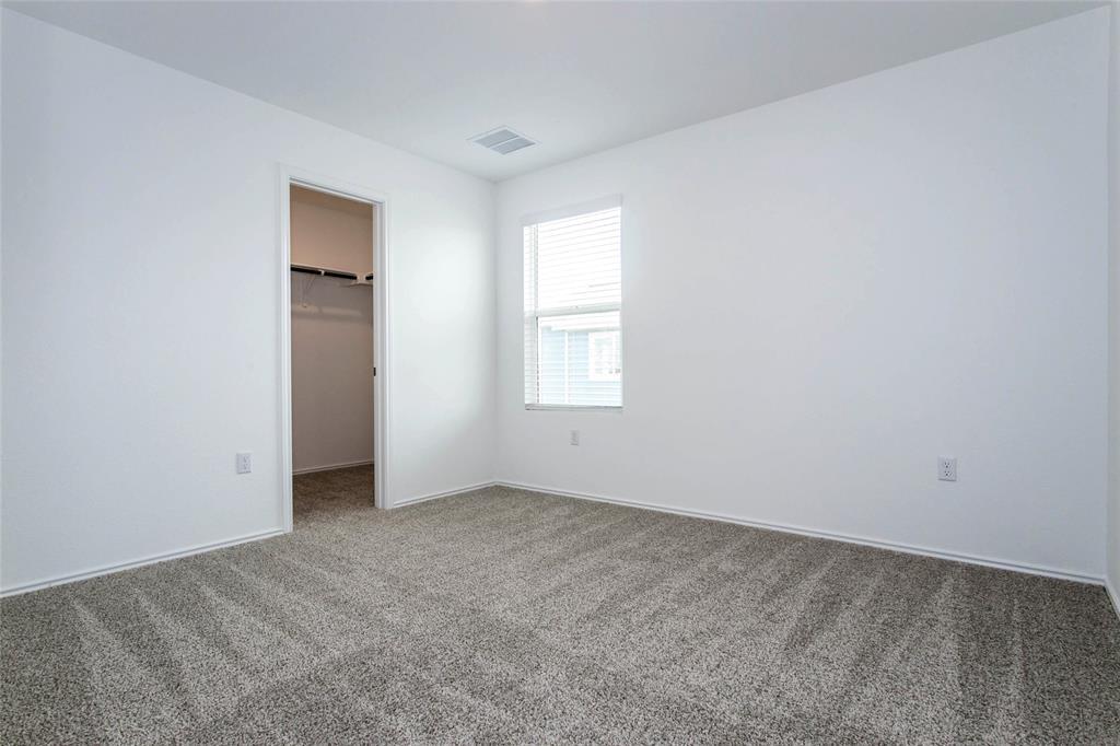 7305 Spotted Leaf Way Property Photo 16