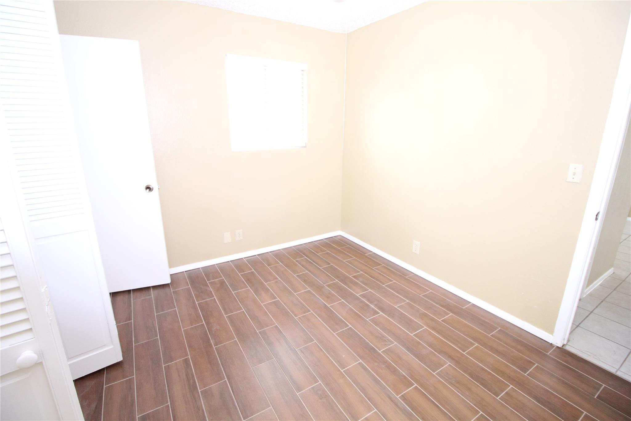12818 Copper Cliff Ave Property Photo 17