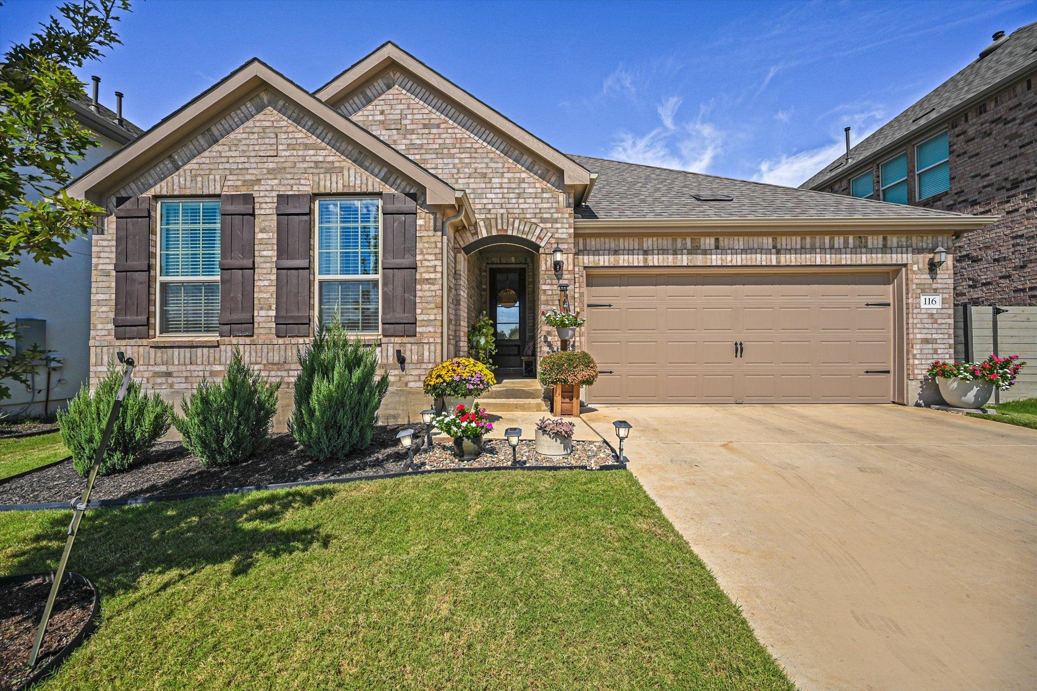 116 Peach Orchard Ln Property Photo 1