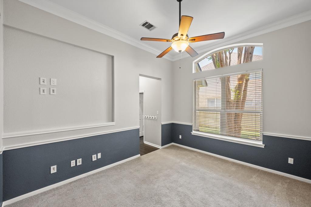 2602 Henley Dr Property Photo 22