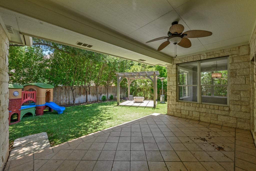 2602 Henley Dr Property Photo 27
