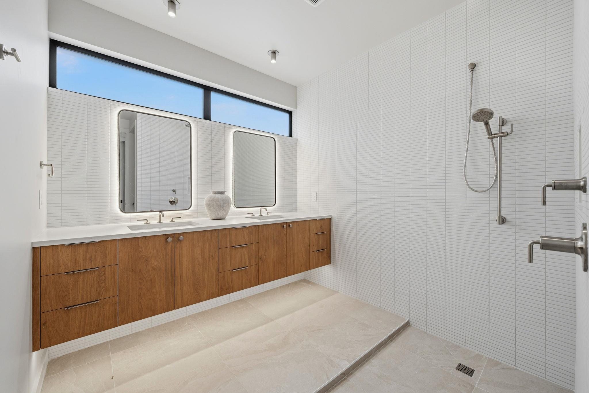 1403 Barton Hills Dr #2 Property Photo 18