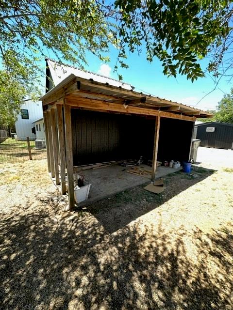 102 Oak Dr Property Photo 15