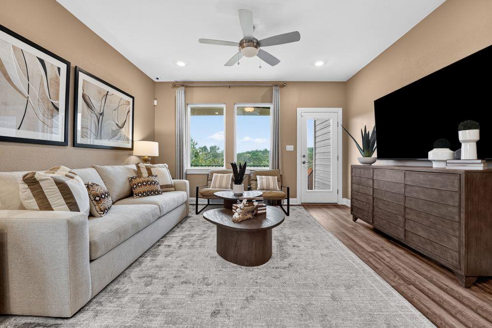 110 Olympia Bnd Property Photo 3