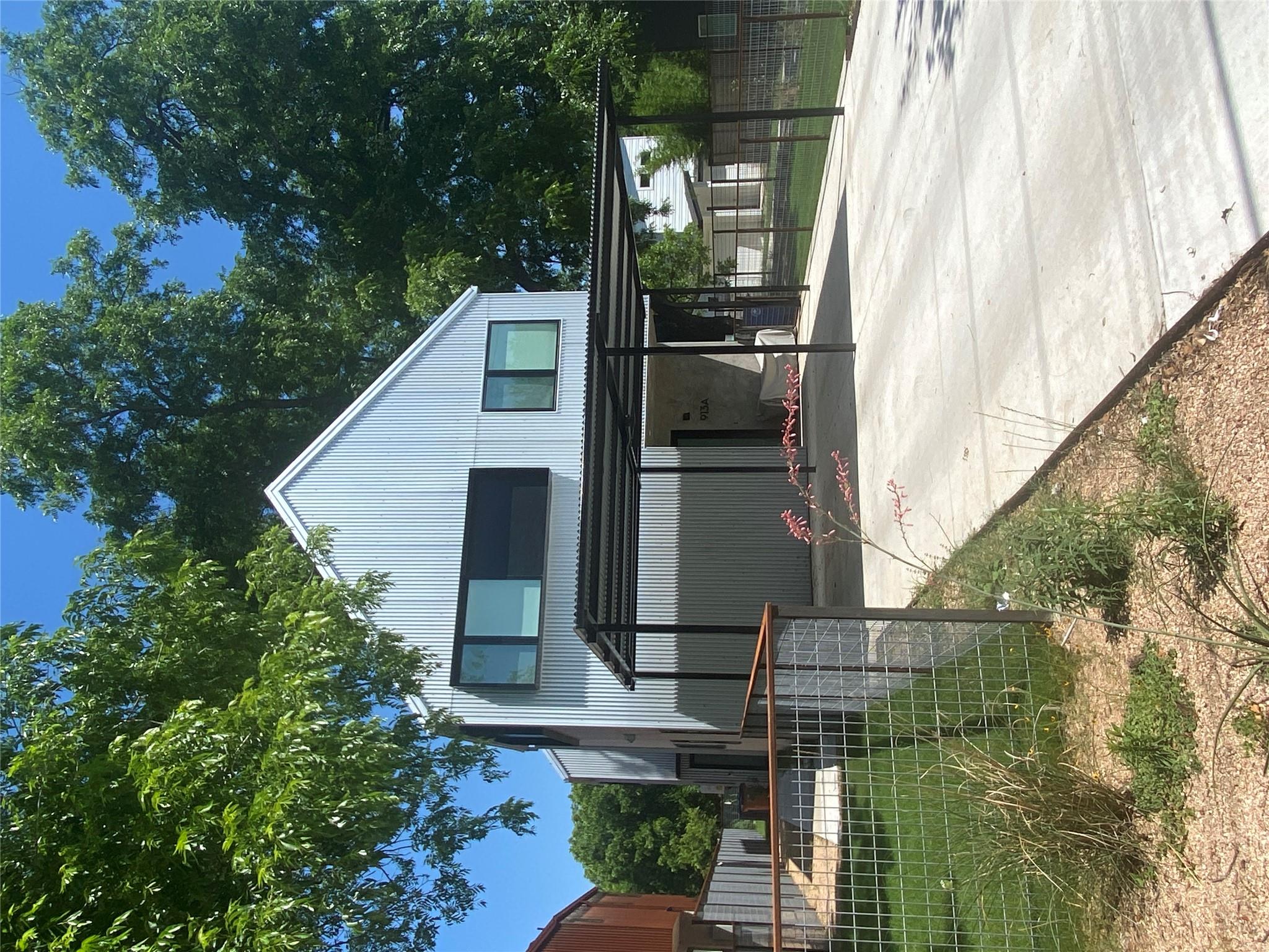 913 Tillery St #b Property Photo 22