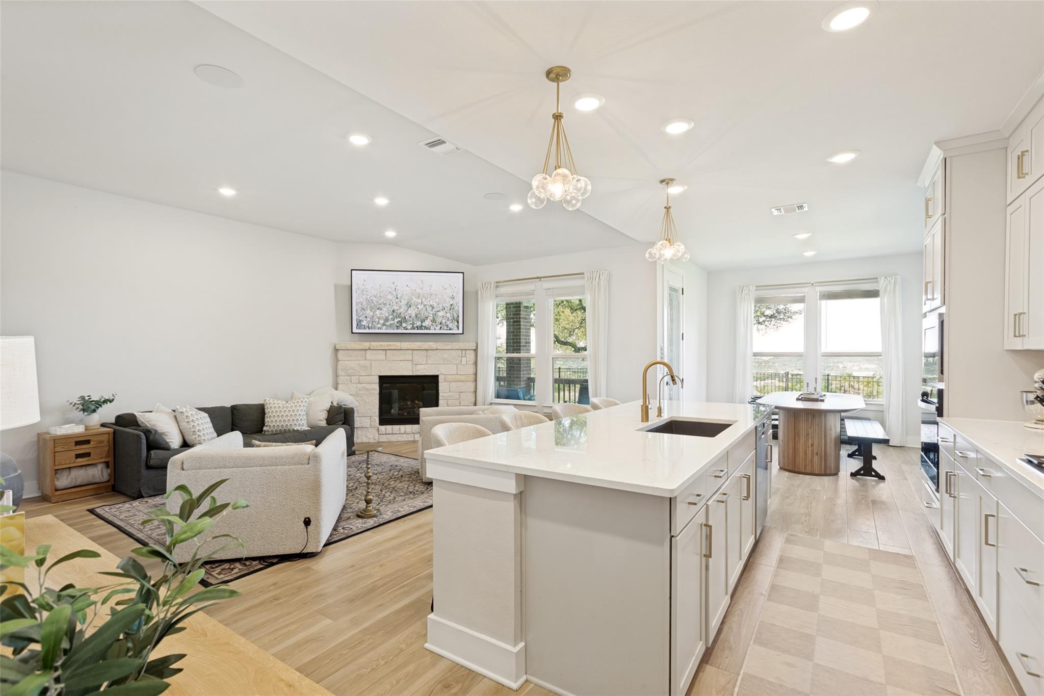 17229 Rossignol Cv Property Photo 5