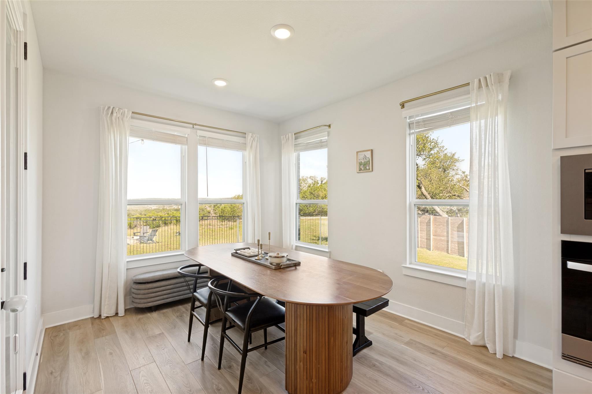 17229 Rossignol Cv Property Photo 9