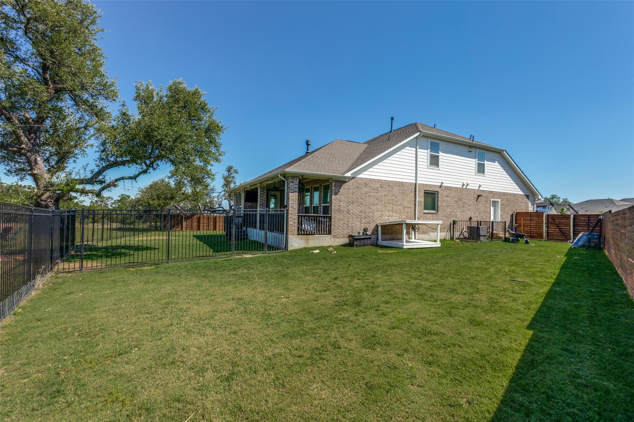 17229 Rossignol Cv Property Photo 29