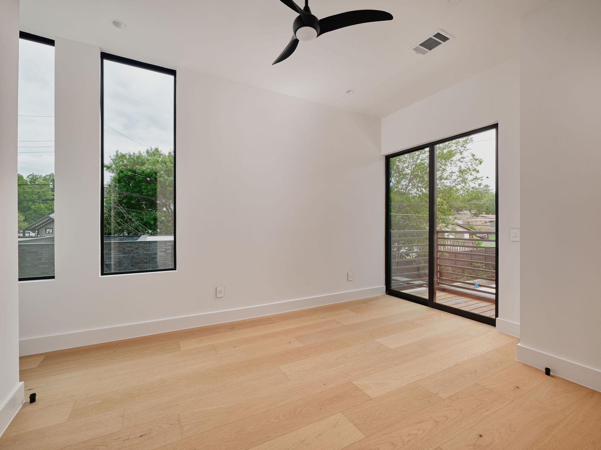 2013 Holland Ave Property Photo 20