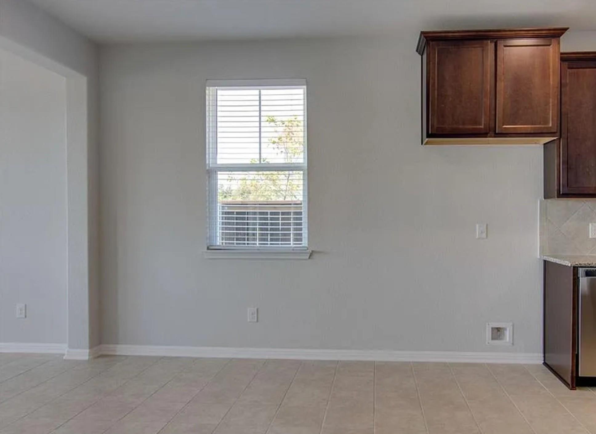240 La Escalera Dr Property Photo 15