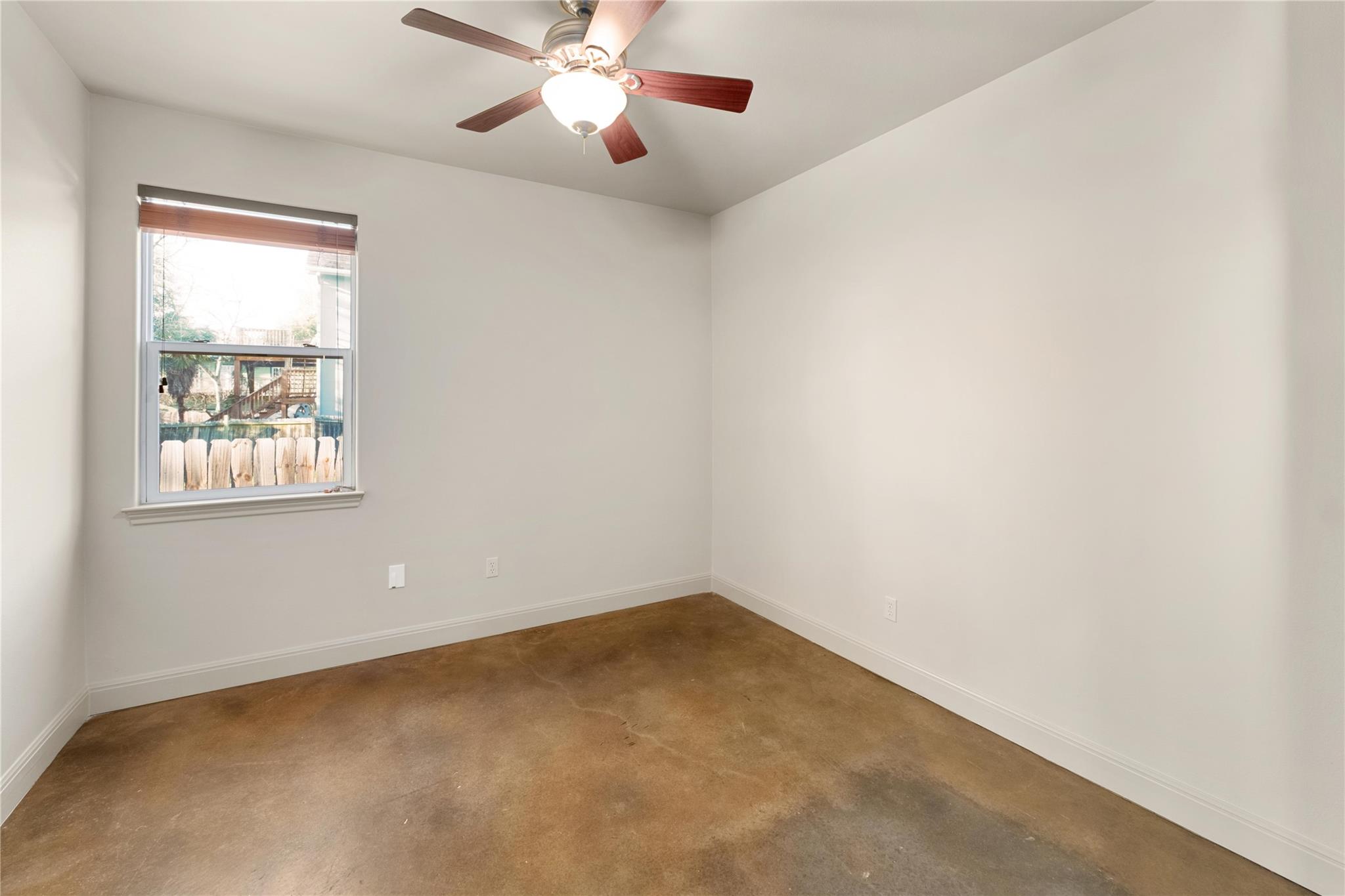 5603 Clay Ave B Property Photo 17