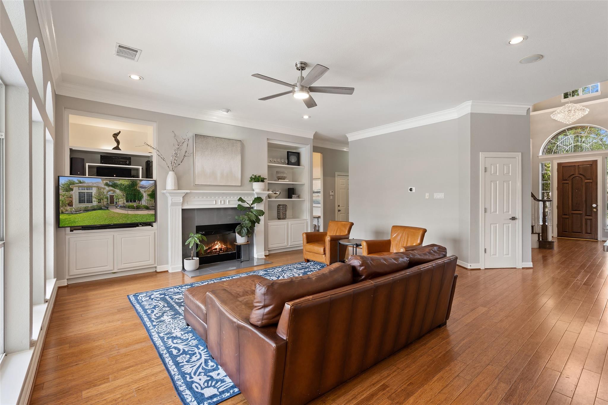 445 Champions Dr Property Photo 12