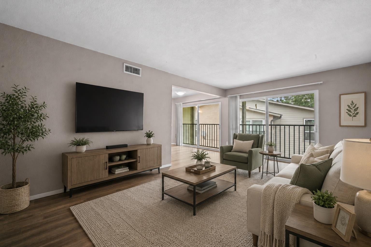 2124 Burton Dr #204 Property Photo 1