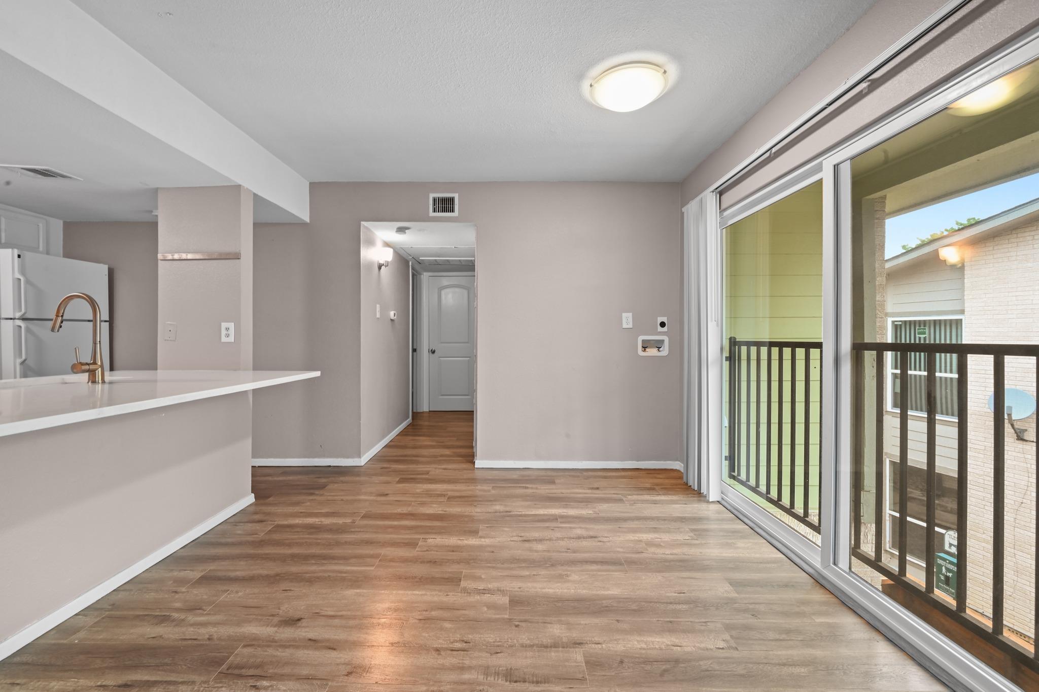 2124 Burton Dr #204 Property Photo 12