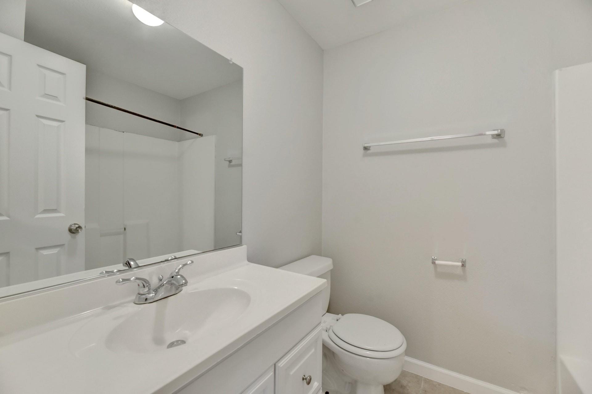 2712 Whitis Ave #b Property Photo 14