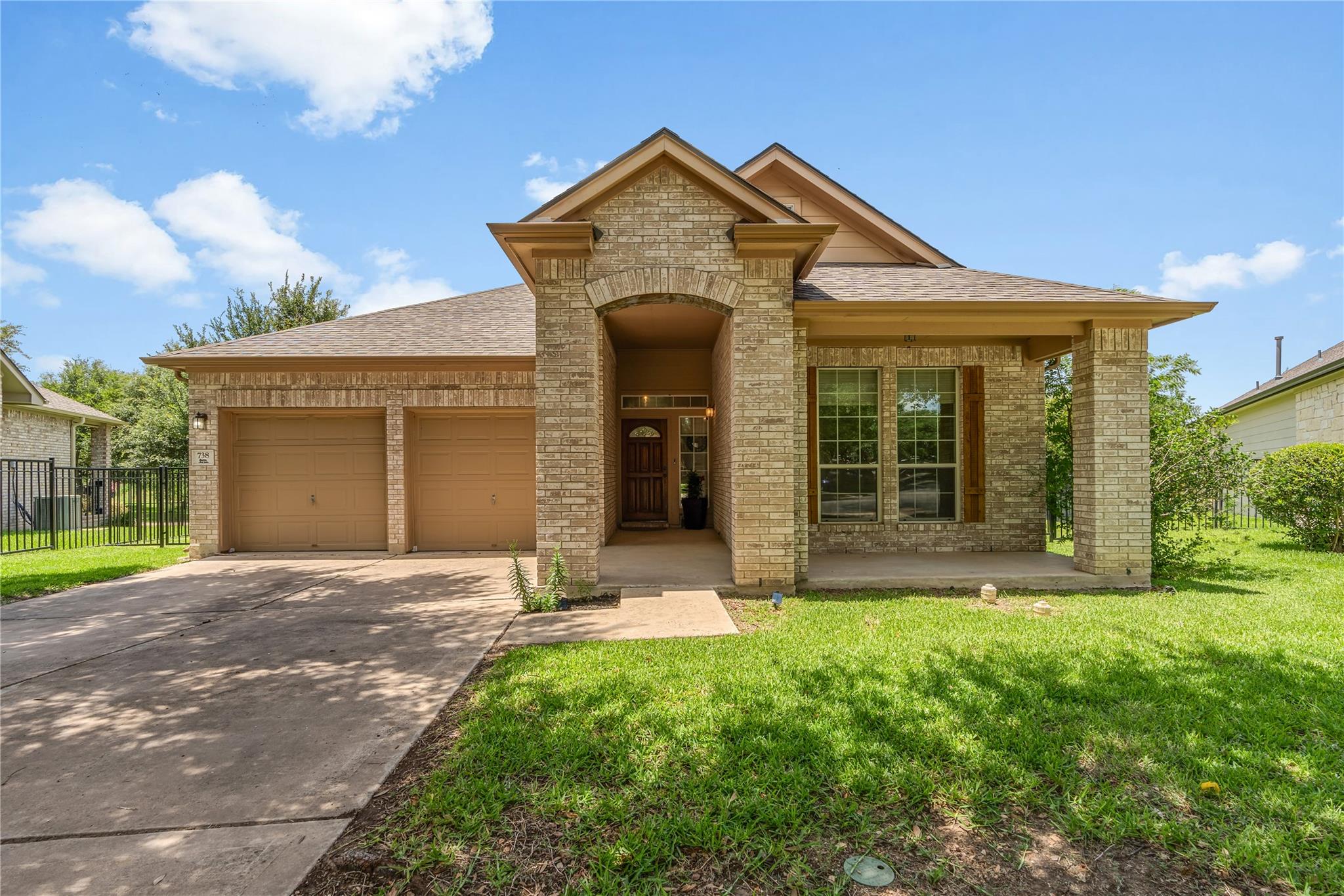 738 Bent Wood Pl Property Photo 1