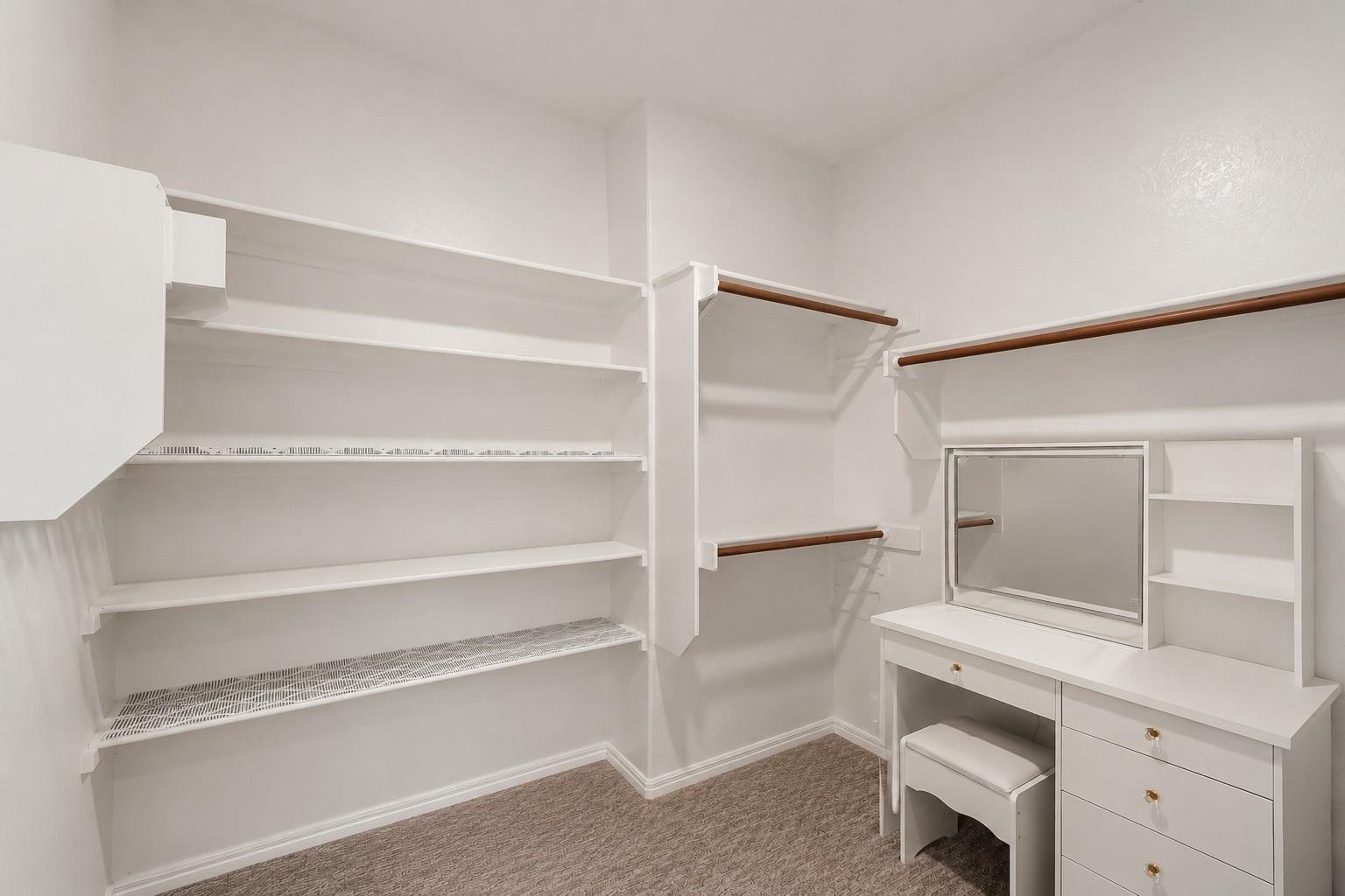 2304 Brittway Ln Property Photo 11