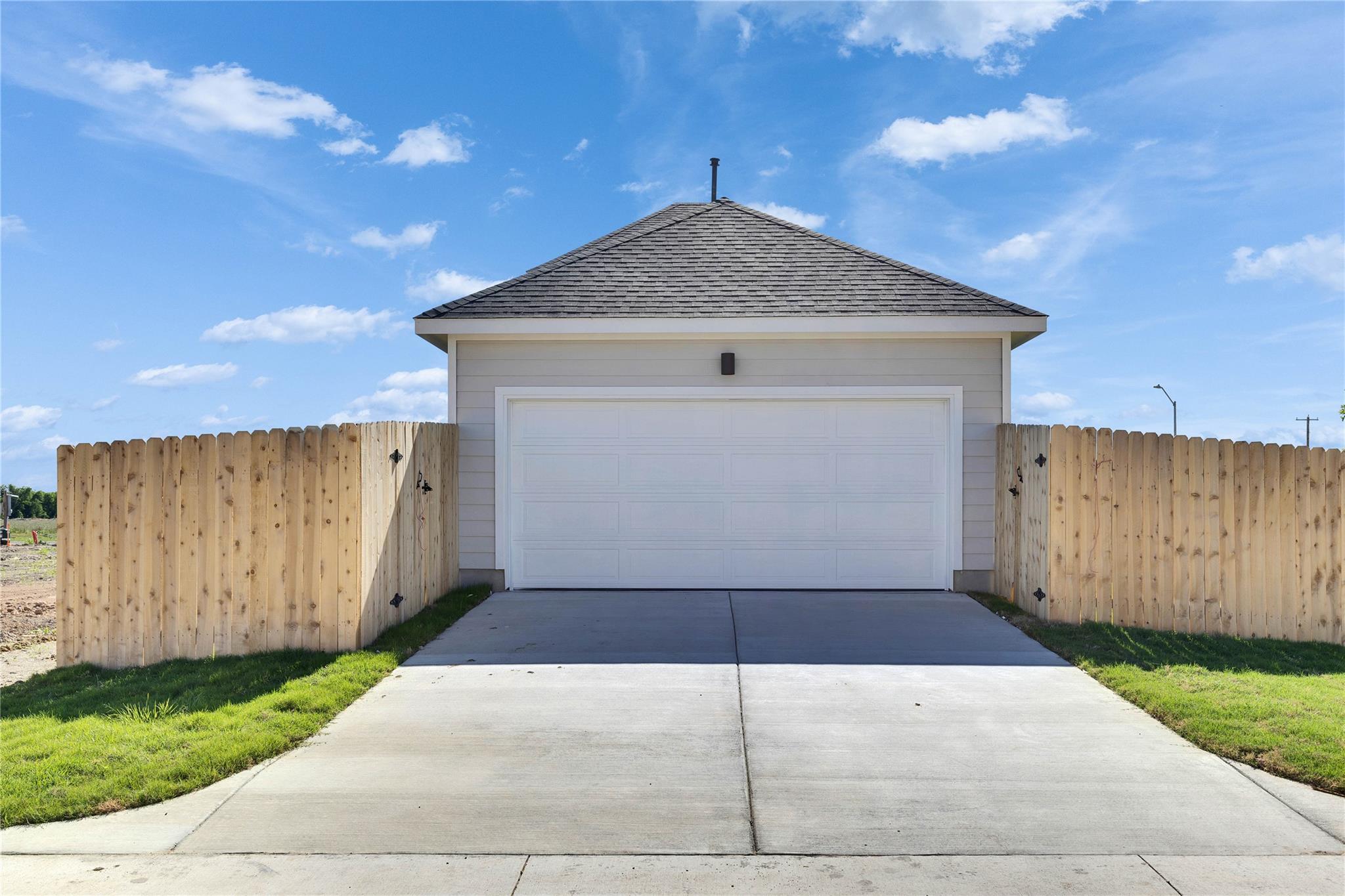 156 Hartson Dr Property Photo 8