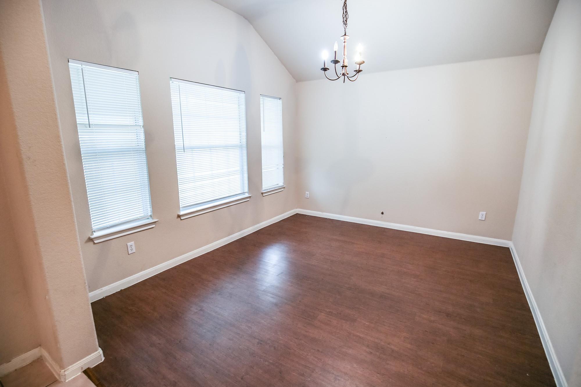 111 Carriage Way Property Photo 14