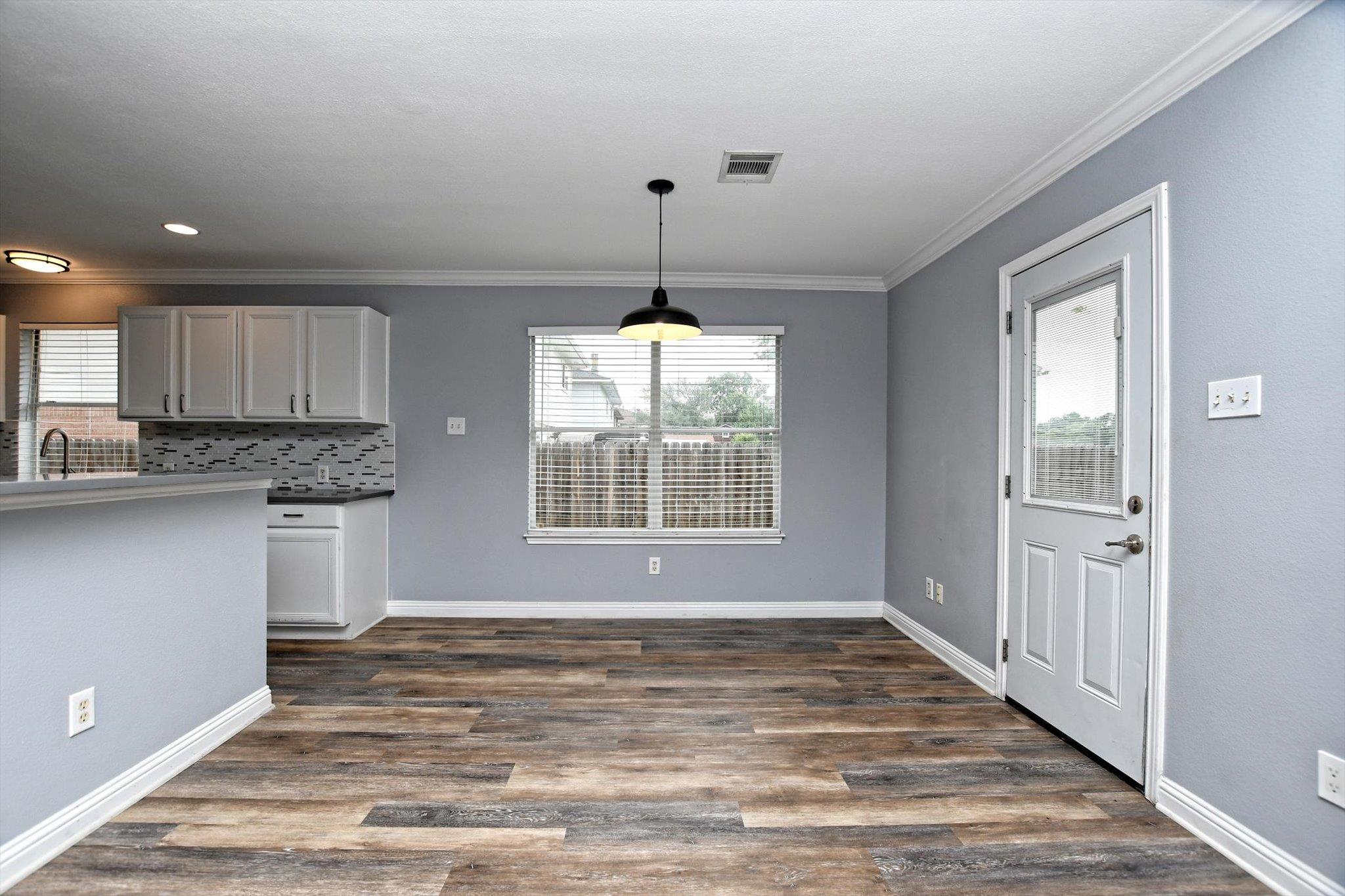 2307 Logan Dr Property Photo 14