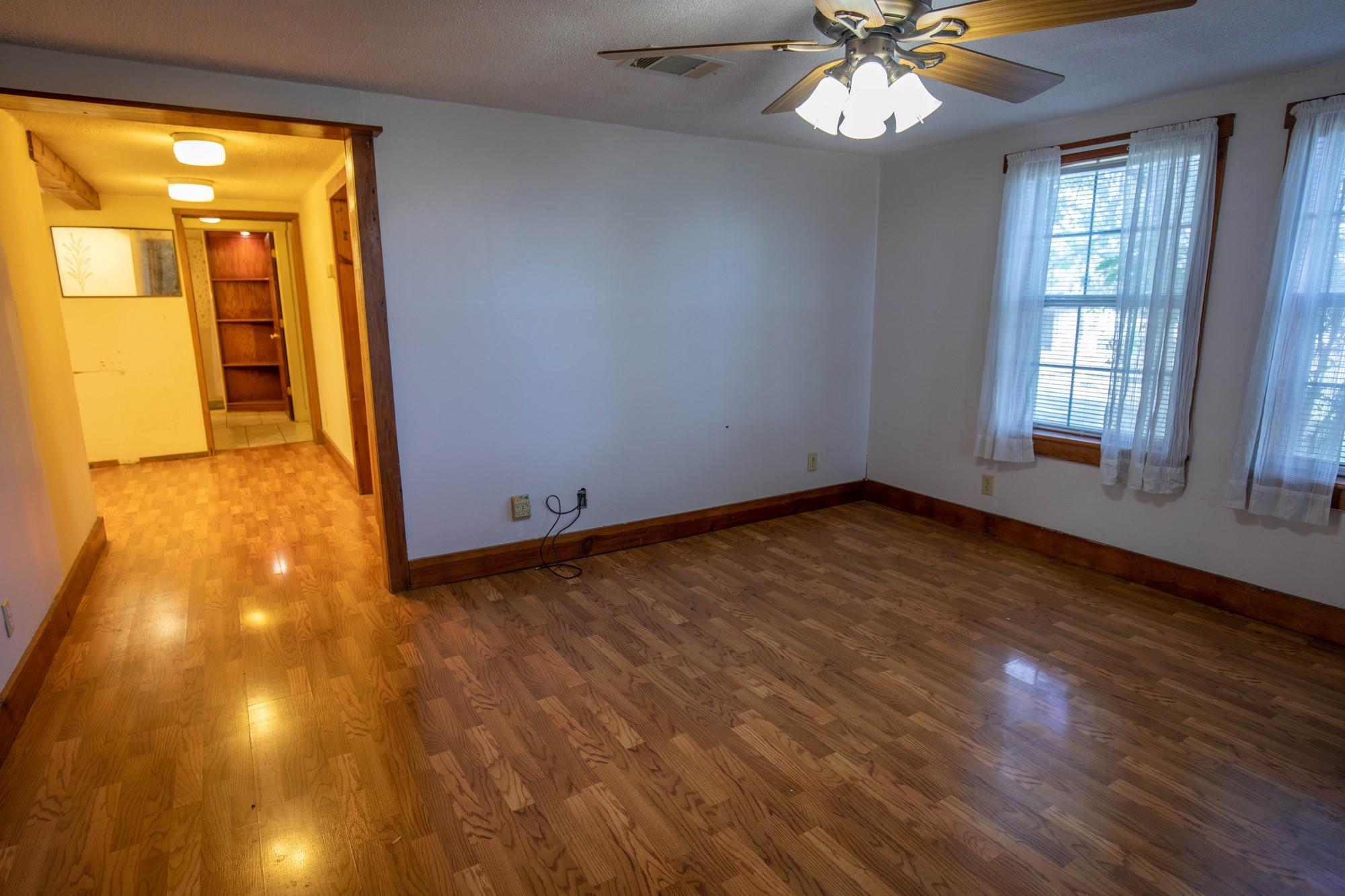 14942 Cedar Valley Rd Property Photo 7