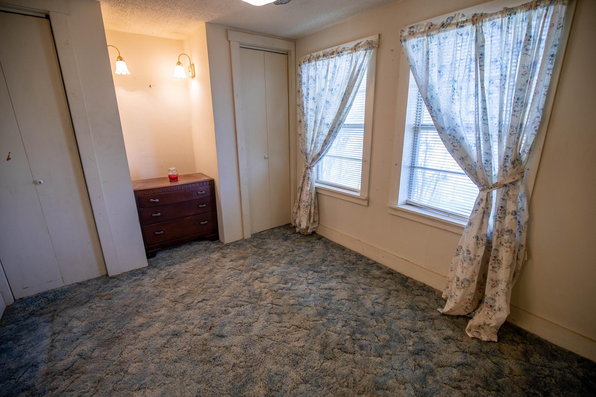 14942 Cedar Valley Rd Property Photo 8