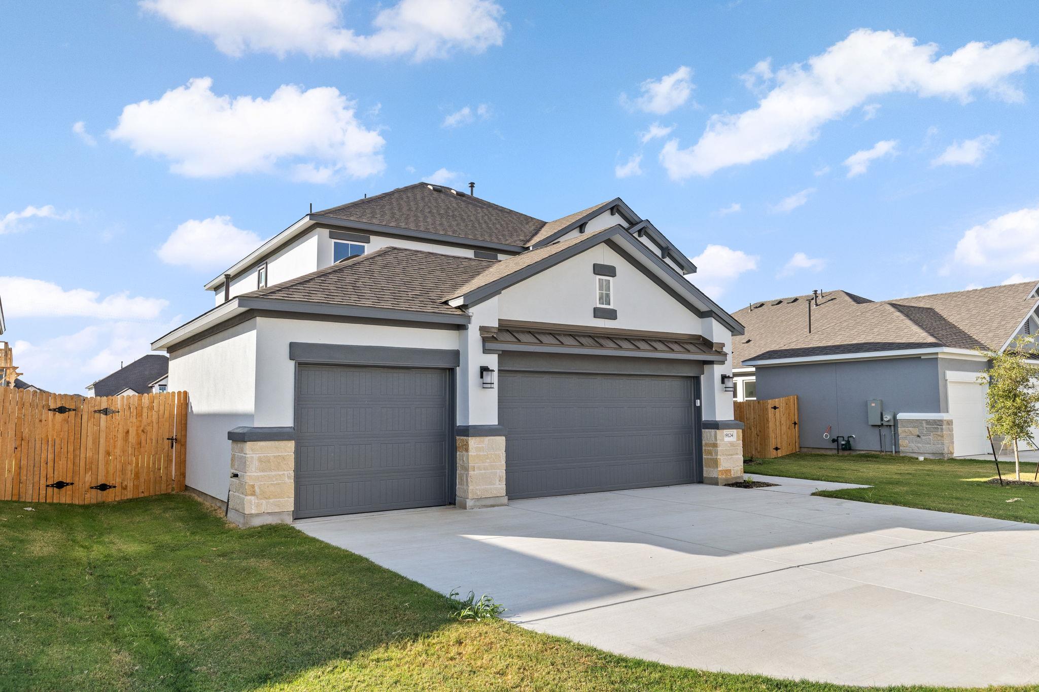 19124 Ariel Elena Way Property Photo 1