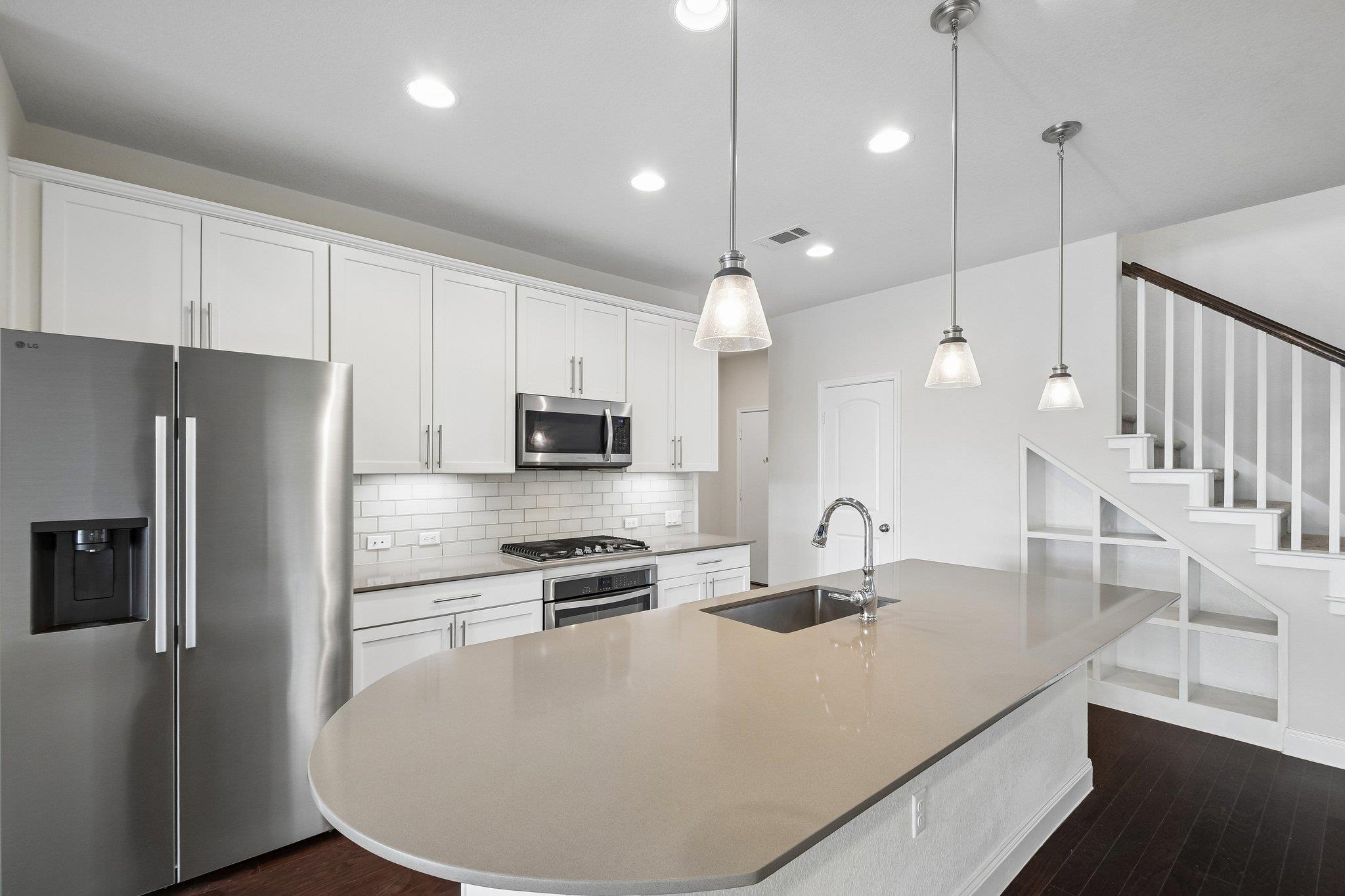 10411 Turnbull Loop Property Photo 8