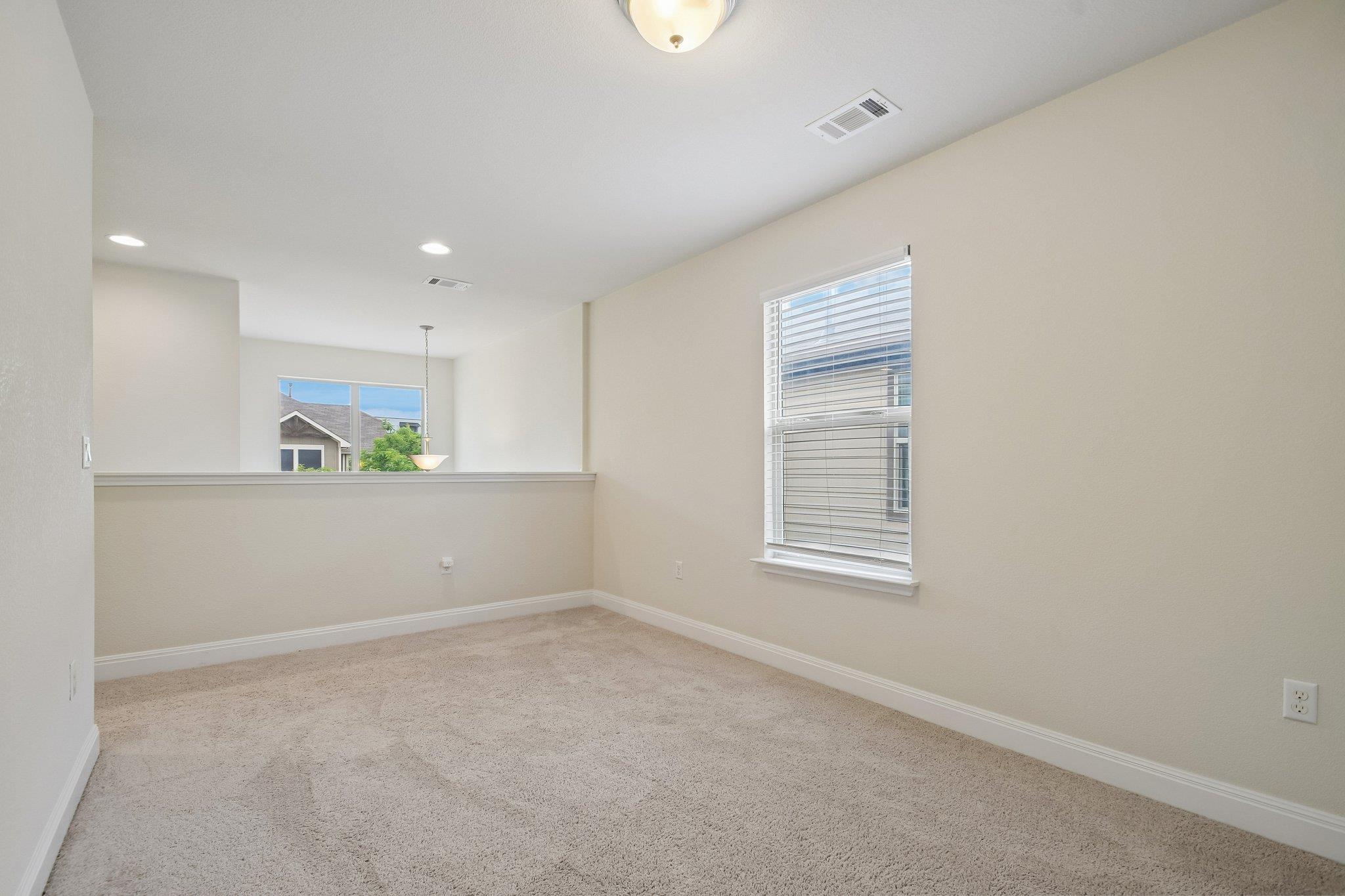 10411 Turnbull Loop Property Photo 13