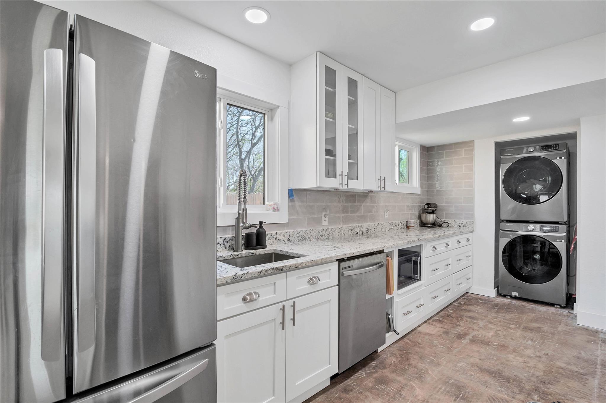 2001 Iroquois Ln Property Photo 25