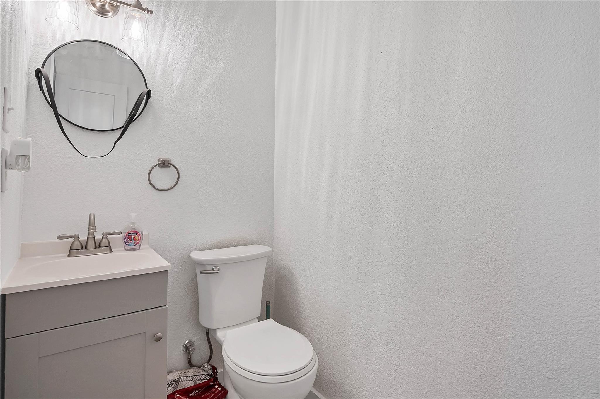 2001 Iroquois Ln Property Photo 35