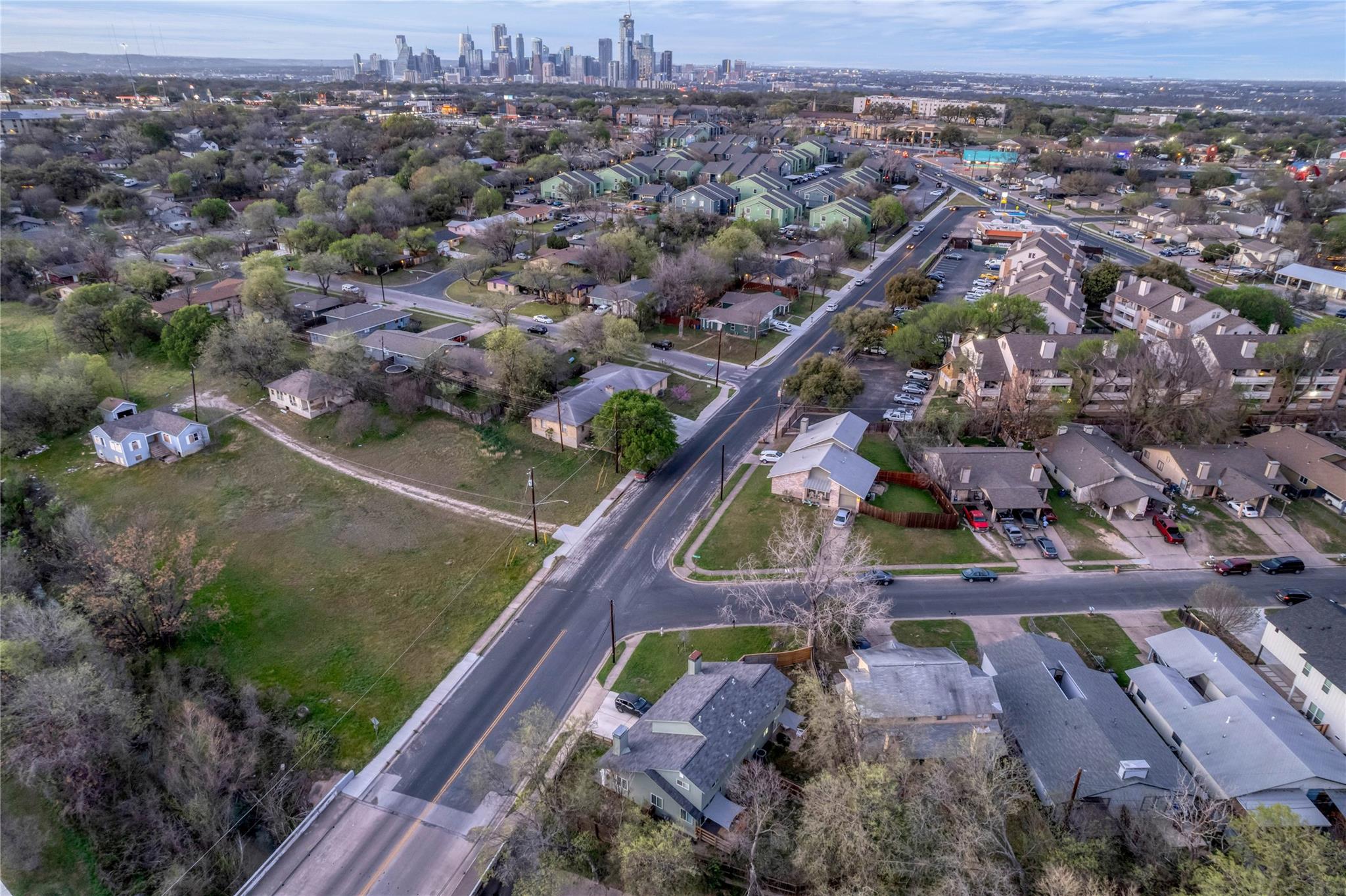 2001 Iroquois Ln Property Photo 38