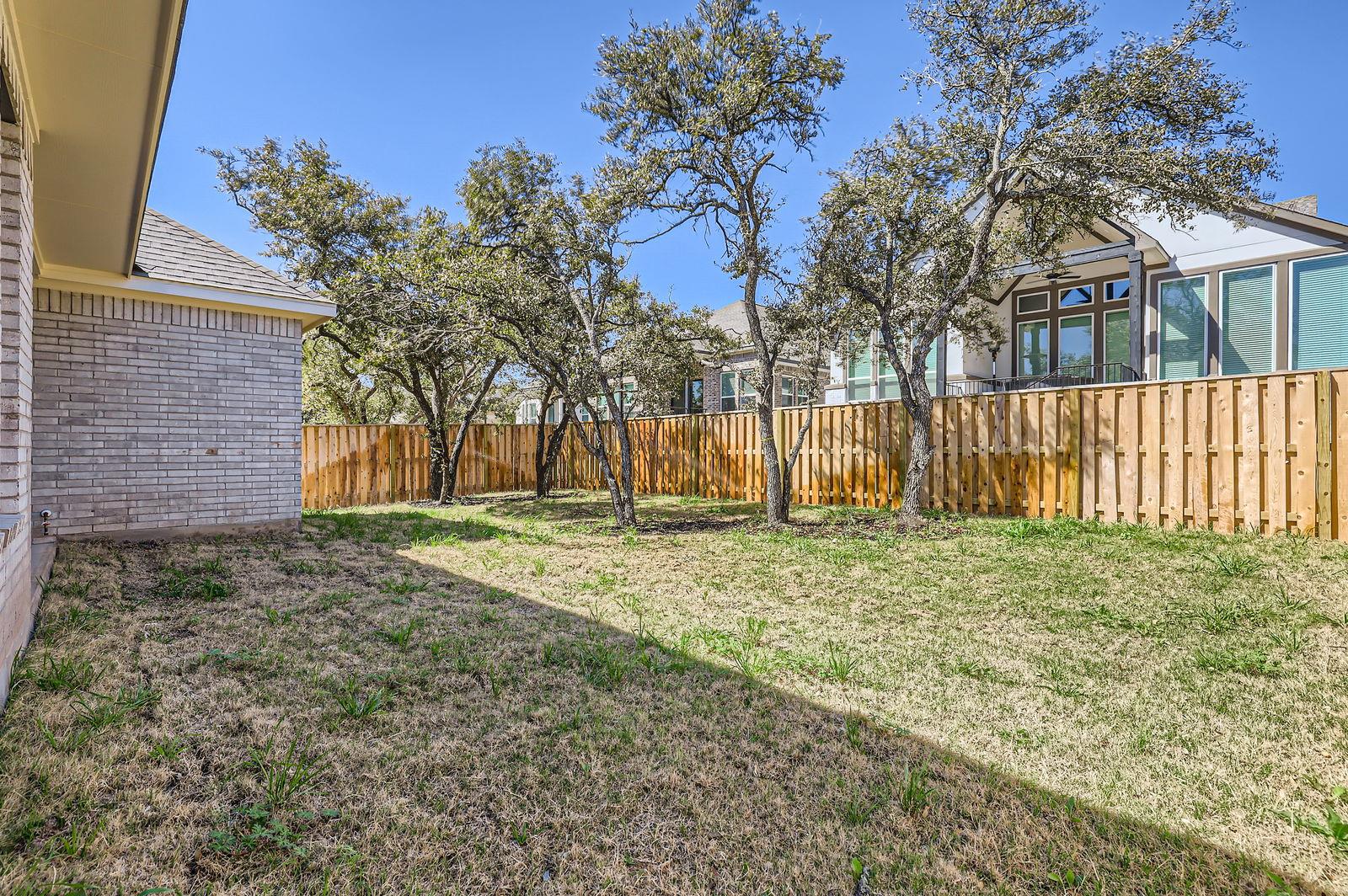 121 Charro Ct Property Photo 27