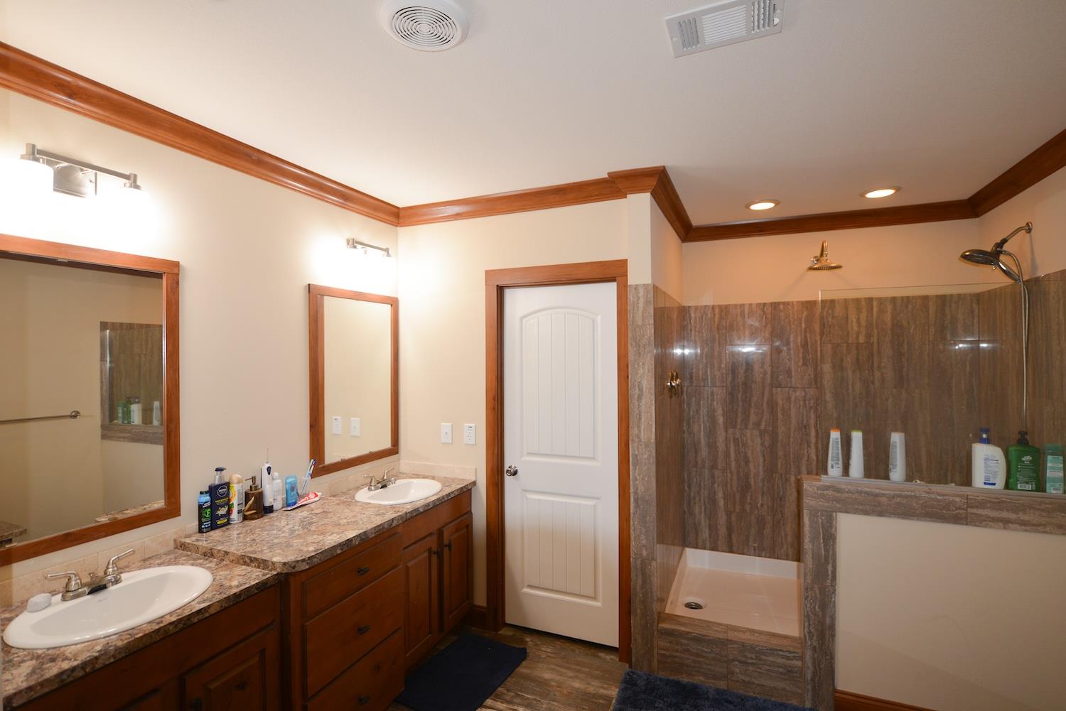 5016037 Property Photo 15