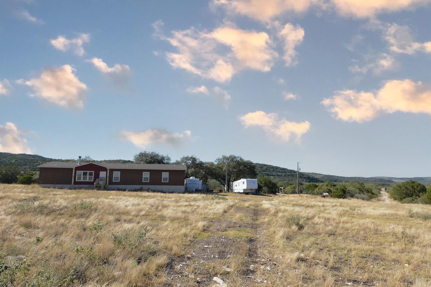 5016037 Property Photo 16