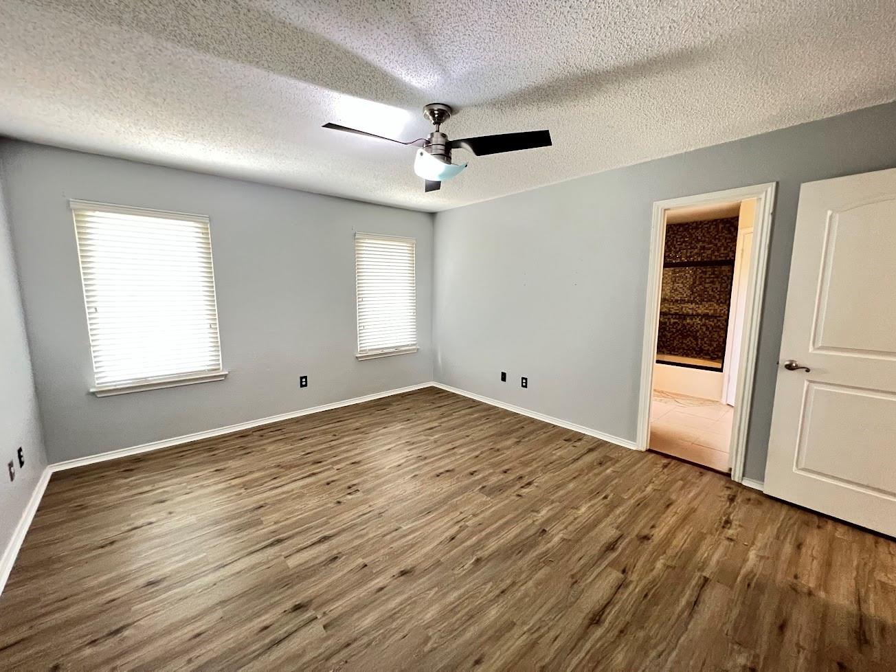 6013 Avery Island Ave Property Photo 16
