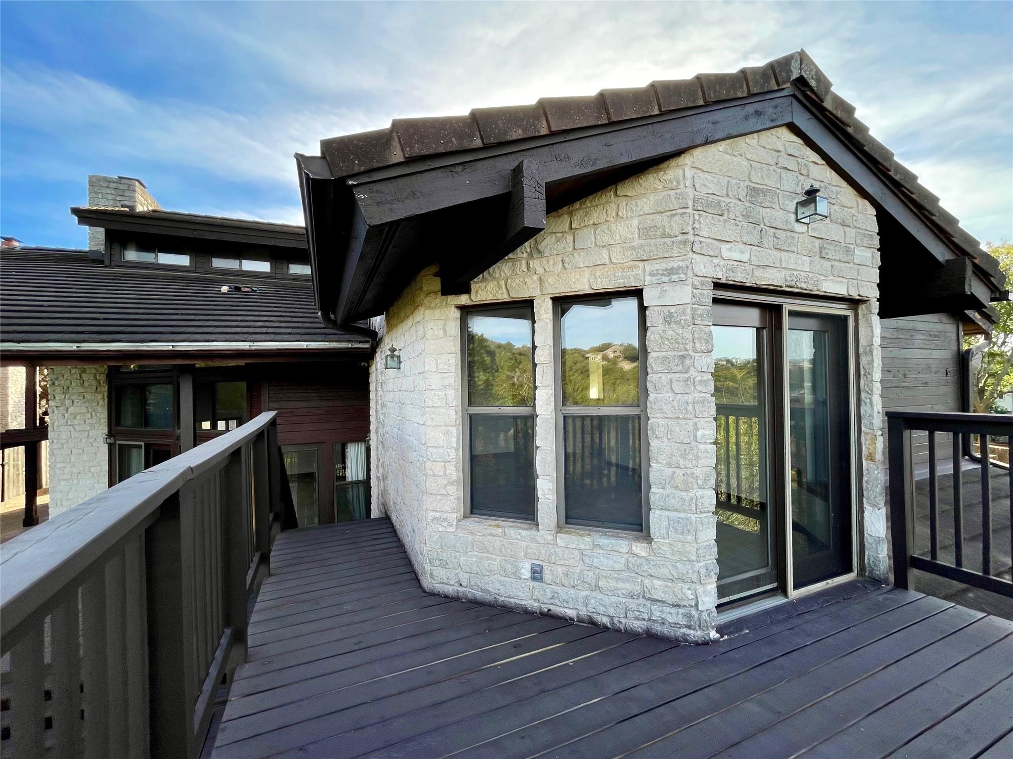 4324 Far West Blvd Property Photo 11