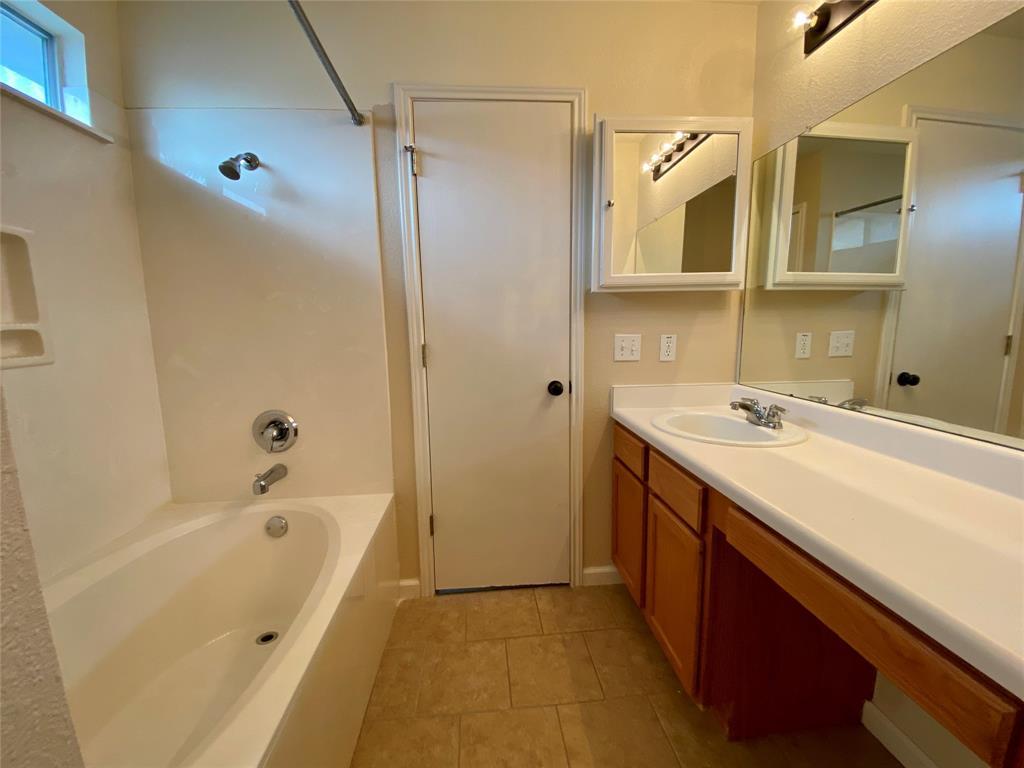 208 Unity Property Photo 17