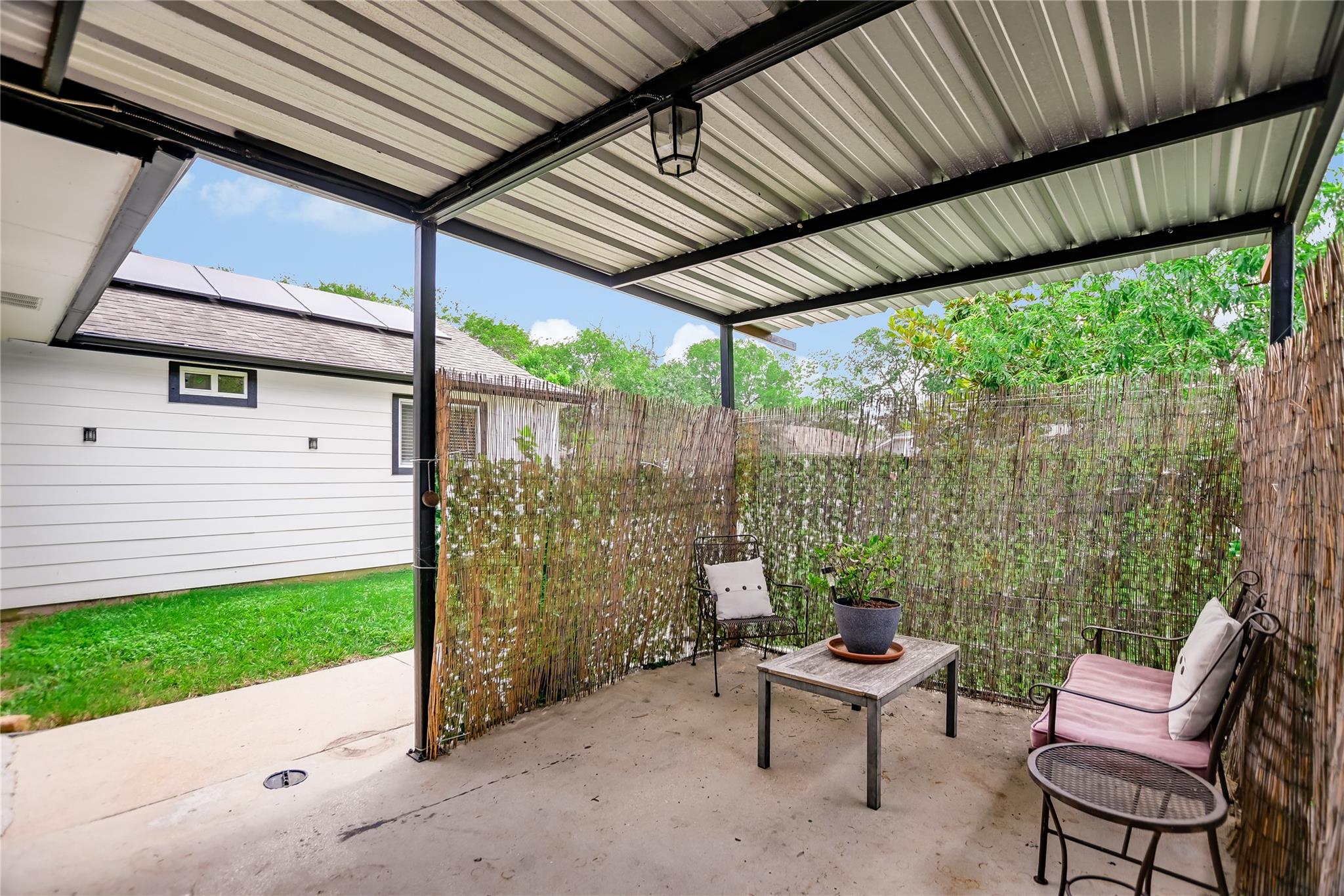 4702 Crest Oak Rd Property Photo 15