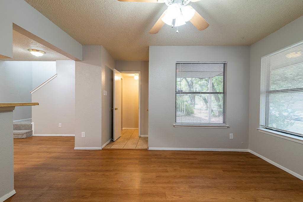 2906 Jadewood Ct #b Property Photo 6