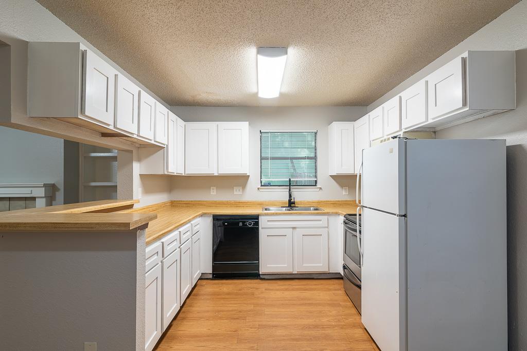 2906 Jadewood Ct #b Property Photo 8