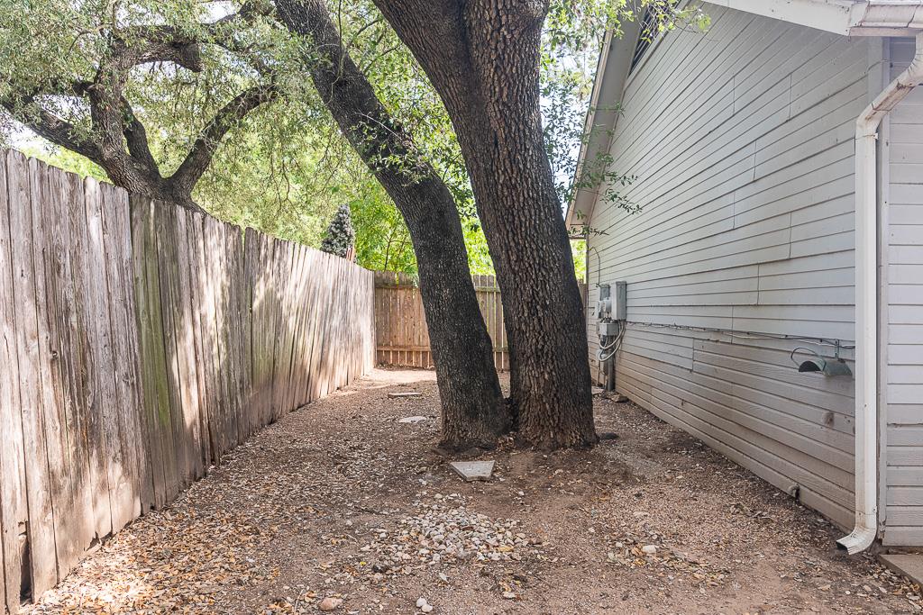 2906 Jadewood Ct #b Property Photo 17