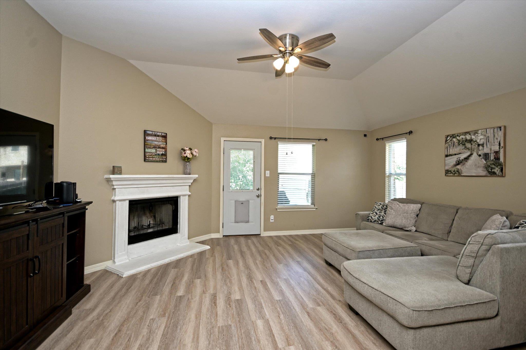 157 Maplewood None N Property Photo 11