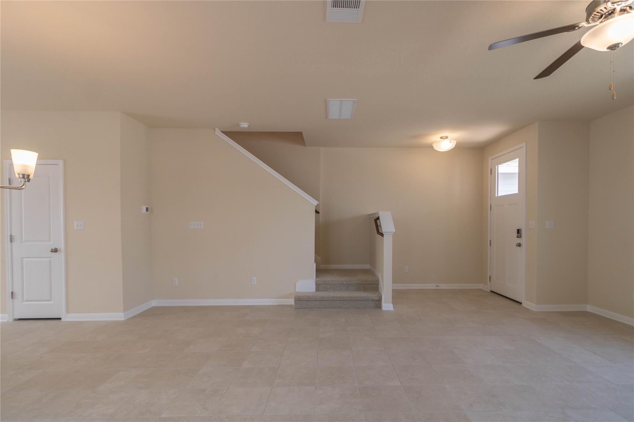 1660 Coral Sunrise Trl Property Photo 10